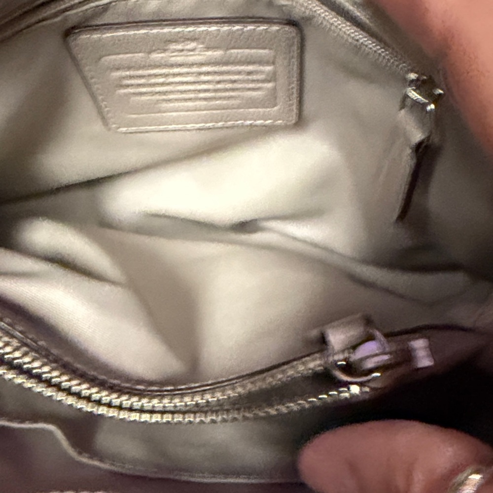 Coach Women's Beige Leather Satchel - Picture 4 of 5
